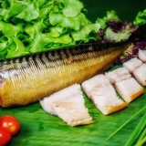 Kako kiseliti (posoliti) skušu za toplo dimljenje